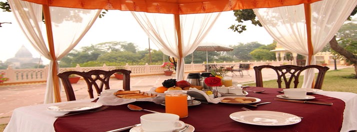 1394/Amar Mahal - Orchha 03.jpg